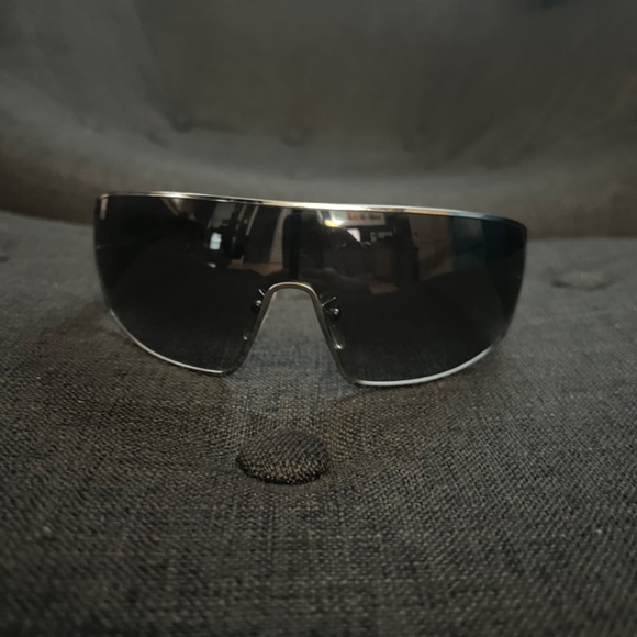 Oversized PRADA Sunglasses - Picture 2 of 2
